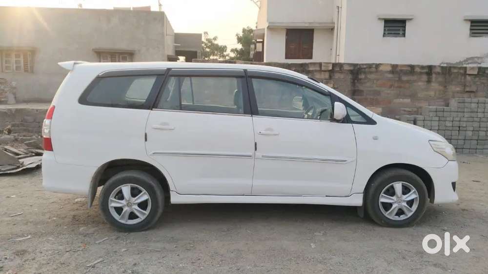 Toyota Innova 2009 Diesel 200000 Km Driven