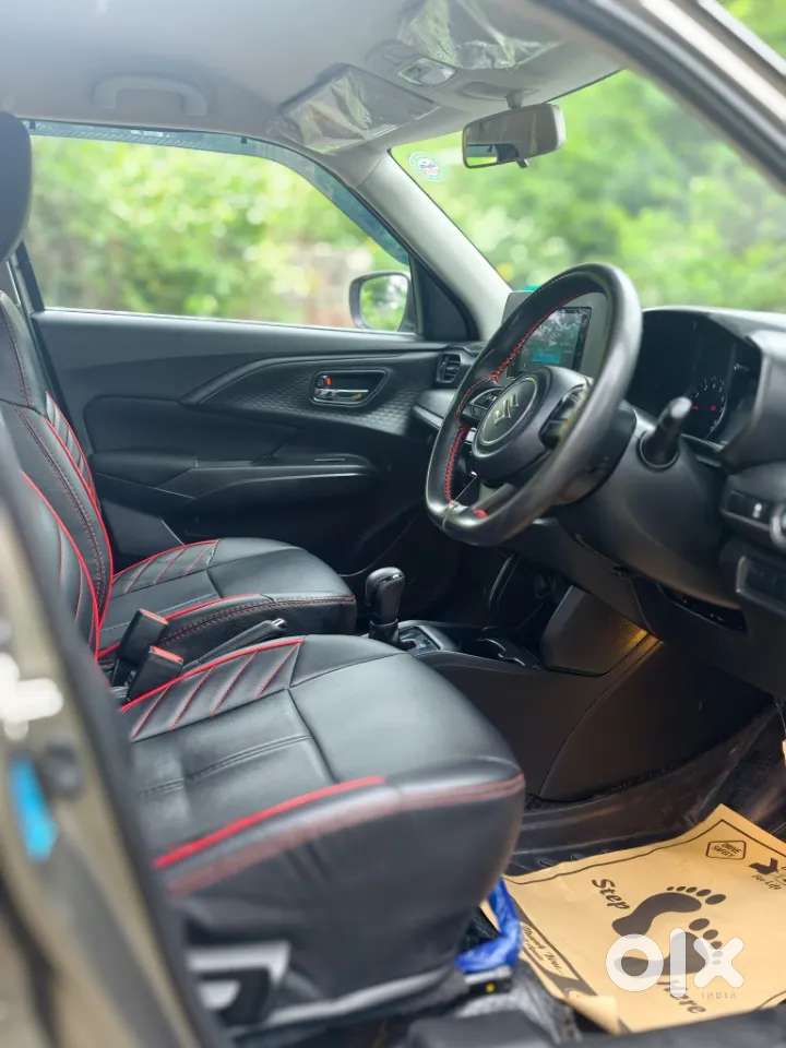 Maruti Suzuki Swift 1.2 Vxi (o), 2024, Petrol