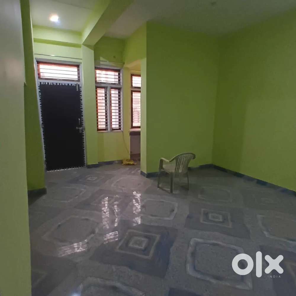 400 Sq Ft First Floor Commercial Shop for Rent on Baluda Road, Sohna
