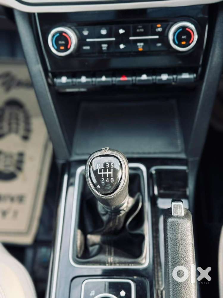 Mahindra Xuv700 2.2 Ax 7 Diesel Mt Str, 2023, Diesel