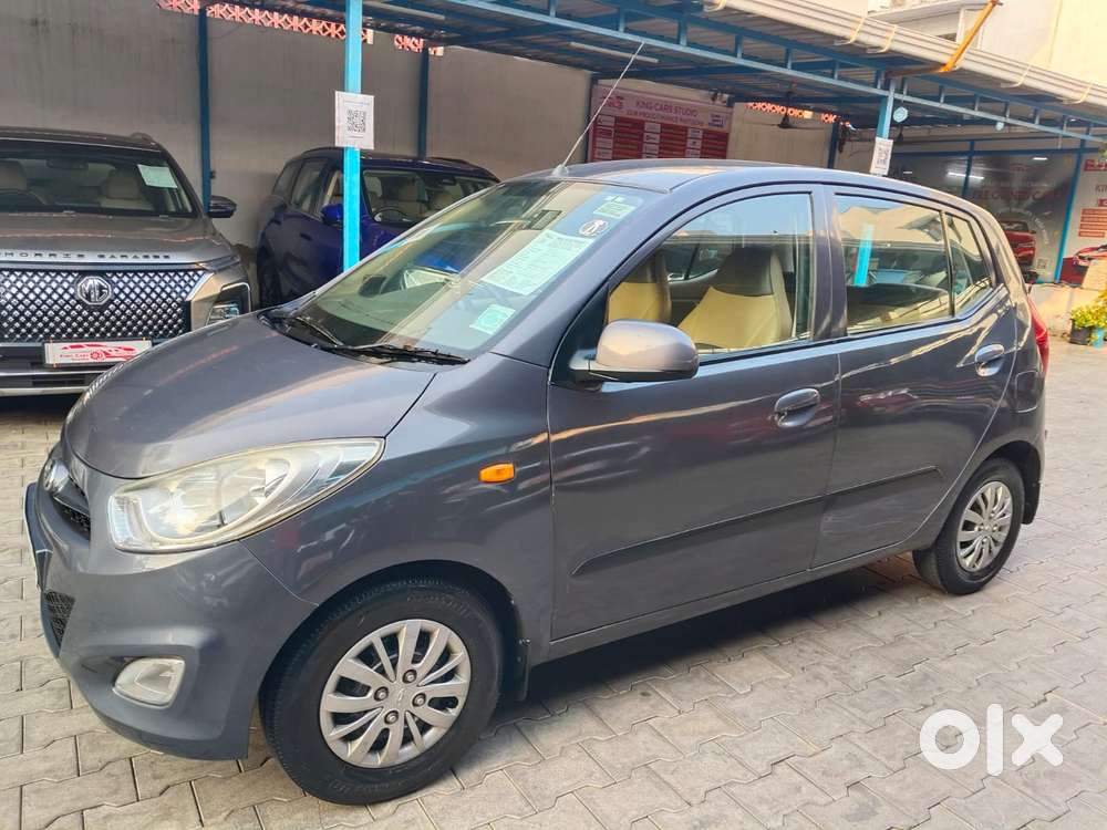 Hyundai Grand I10 Sportz, 2016, Petrol