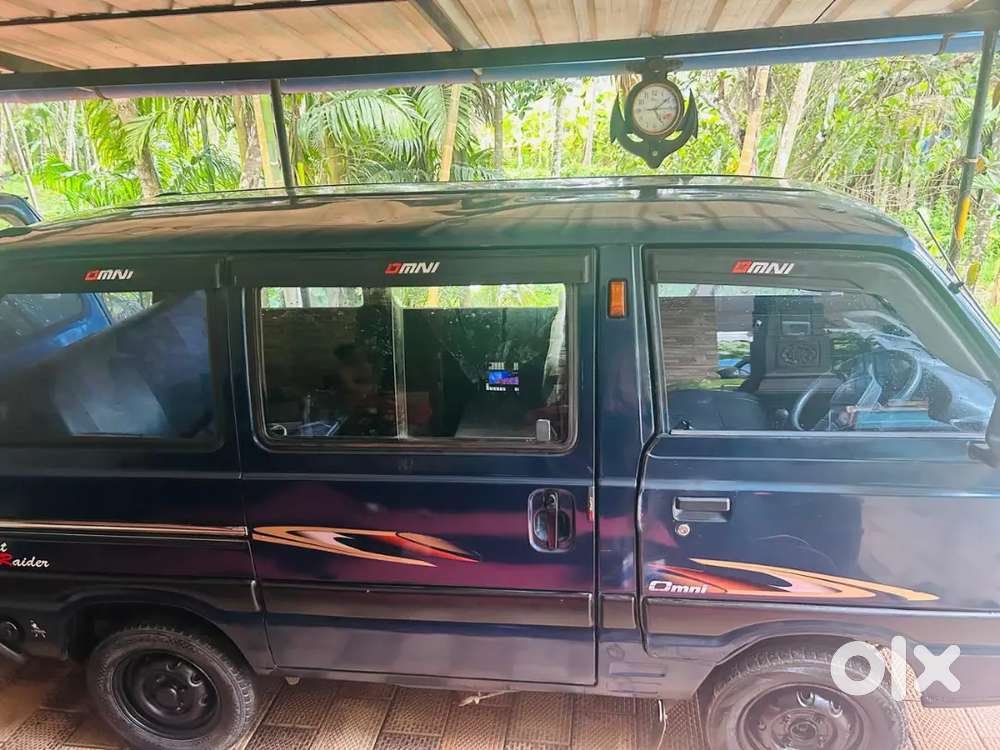 Maruti Suzuki Omni 2010