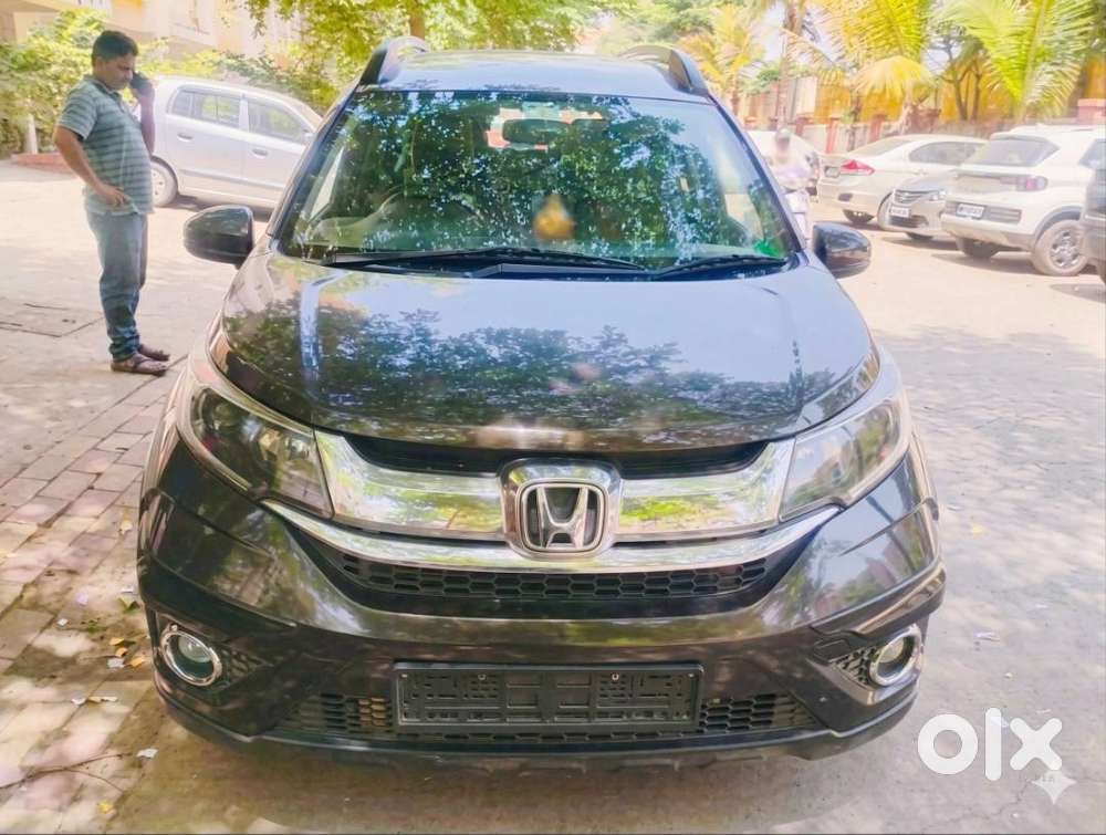 Direct Owner Br-v Diesel 2017  Good Condition  Best Price