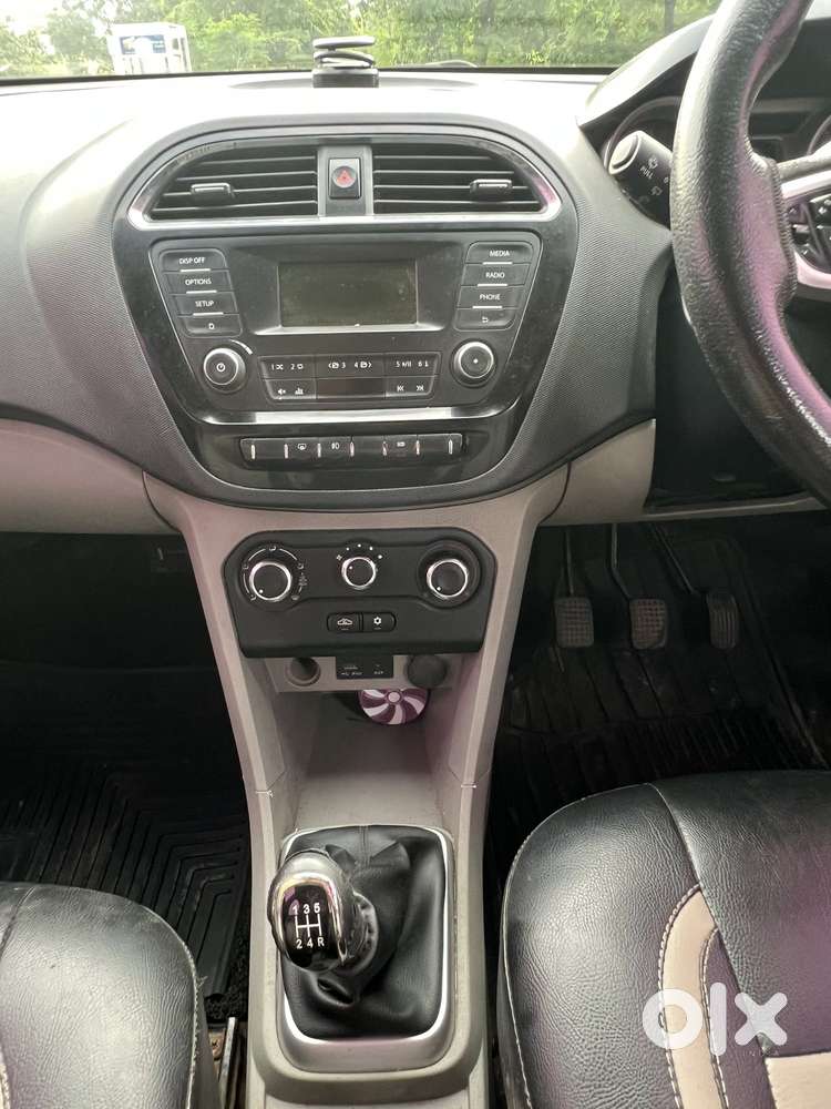 Tata Tiago 1.2 Revotron Xz (o), 2016, Petrol