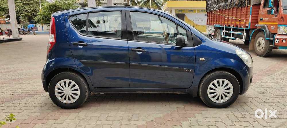 Maruti Suzuki Ritz Vxi, 2011, Petrol