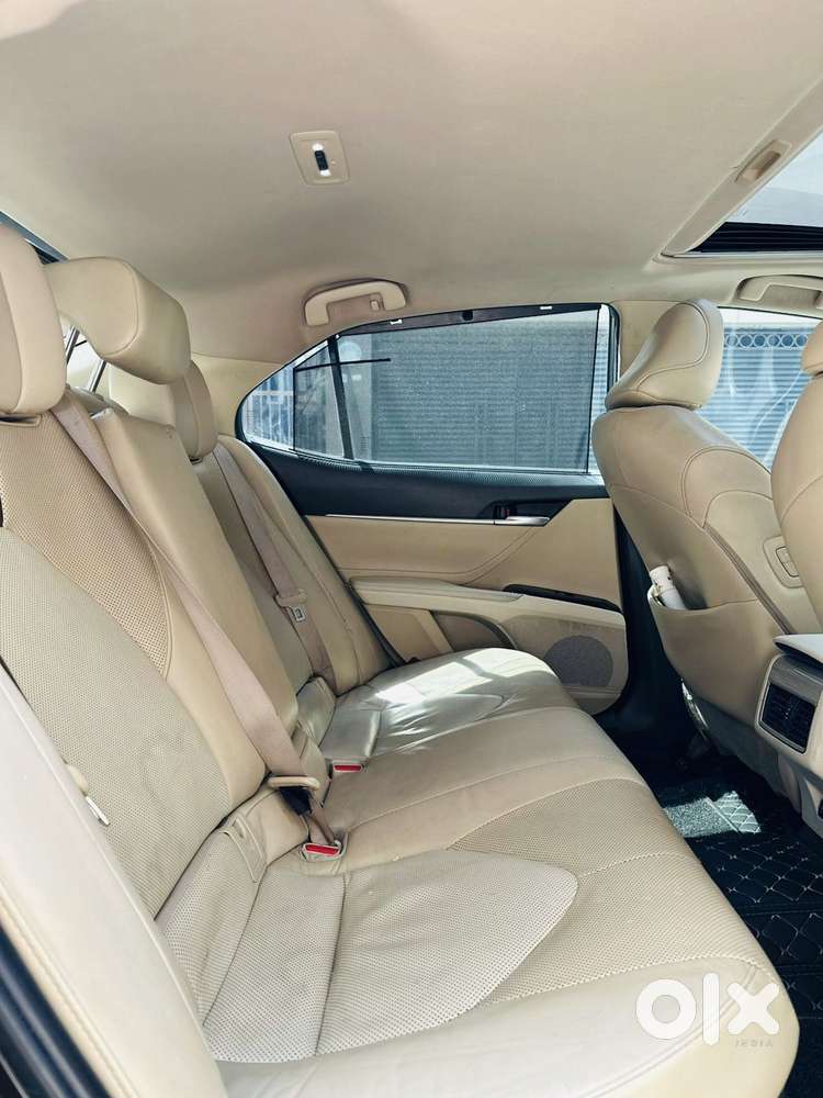 Toyota Camry Hybrid, 2020, Petrol