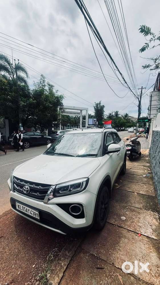 Toyota Urban Cruiser 2022 Petrol Well Maintained