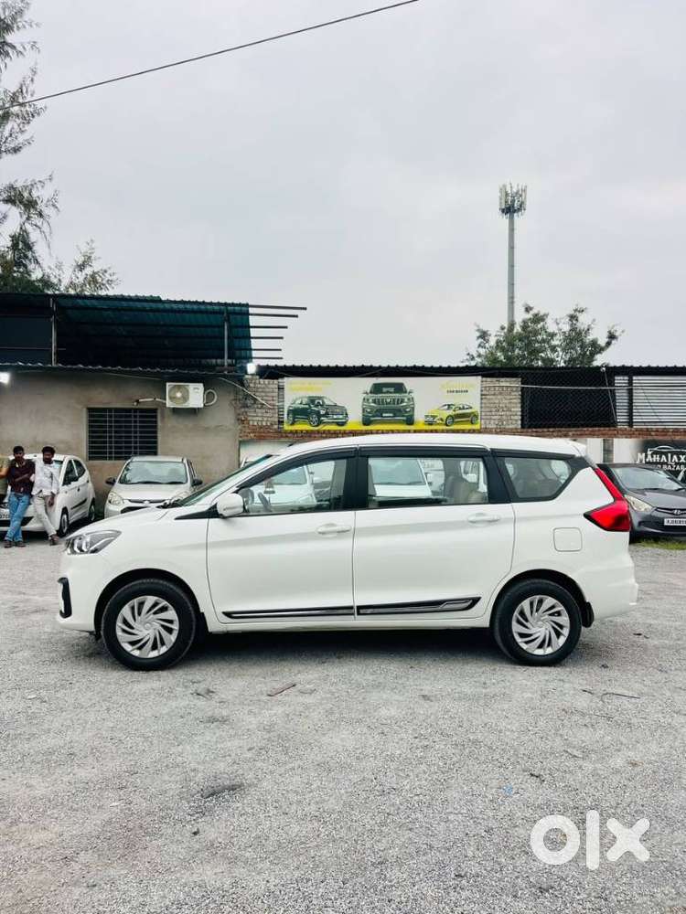Maruti Suzuki Ertiga 1.5 Vxi, 2025, Cng & Hybrids
