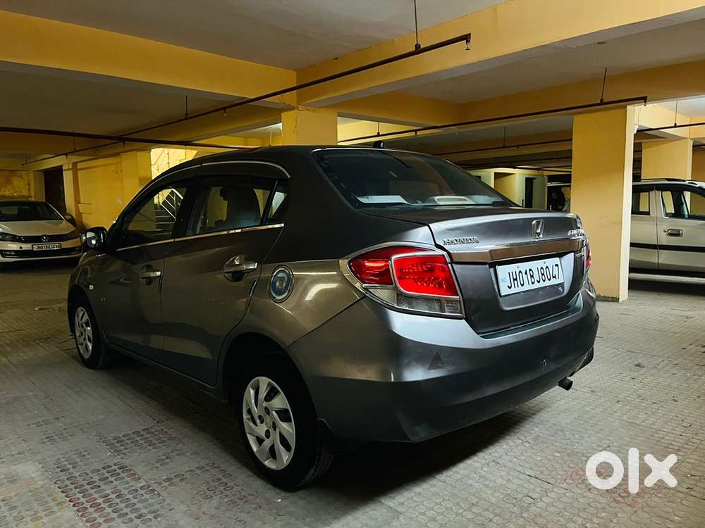 Honda Amaze 2015 Diesel Well Maintained