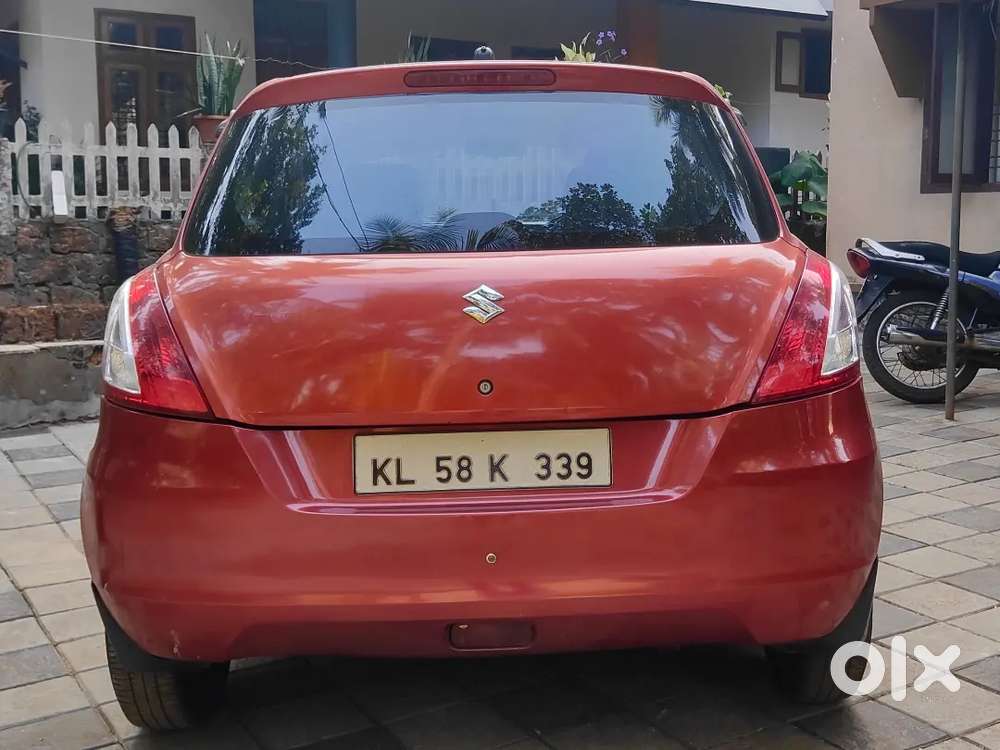 Fire Red Colour Maruti Suzuki Swift Vxi 2013 Petrol Manual