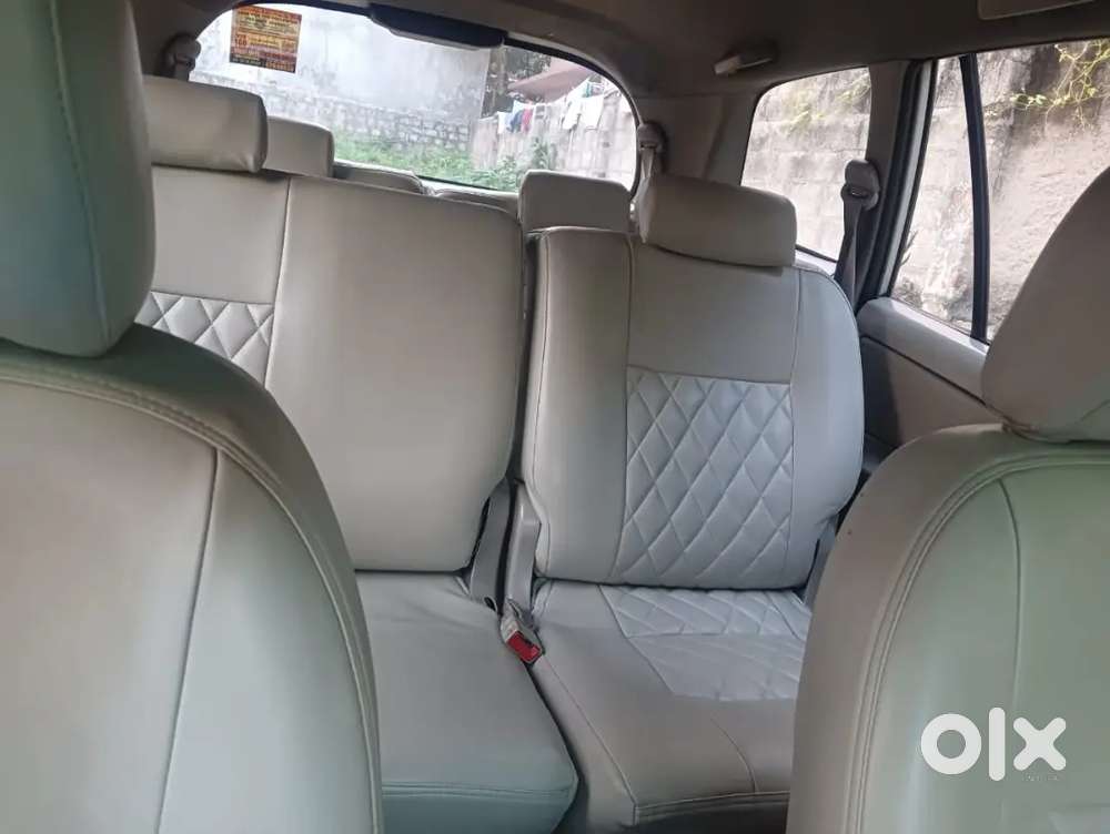 Toyota Innova Hycross 2013 Diesel