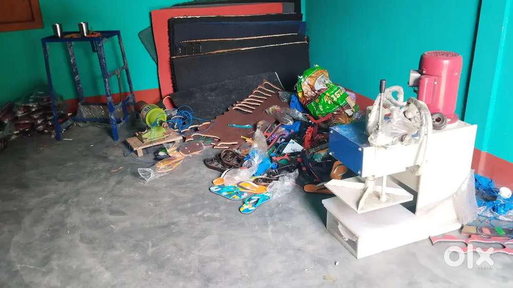 Used Semi-Automatic Slipper Manufacturing Machine for Sale | Good Cond