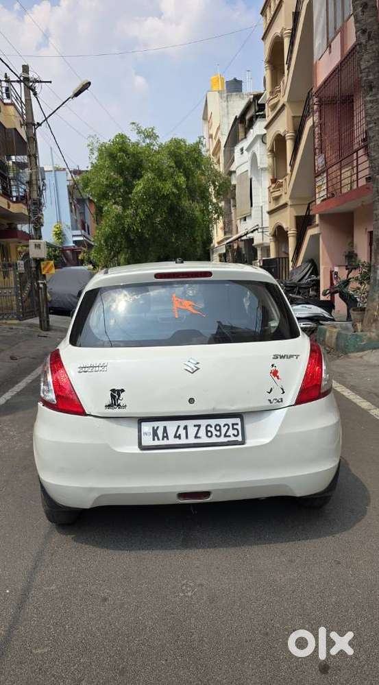 Maruti Suzuki Swift Vxi + Manual, 2014, Petrol