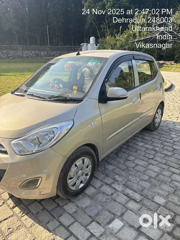Hyundai I10 2012 Petrol 70000 Km Driven