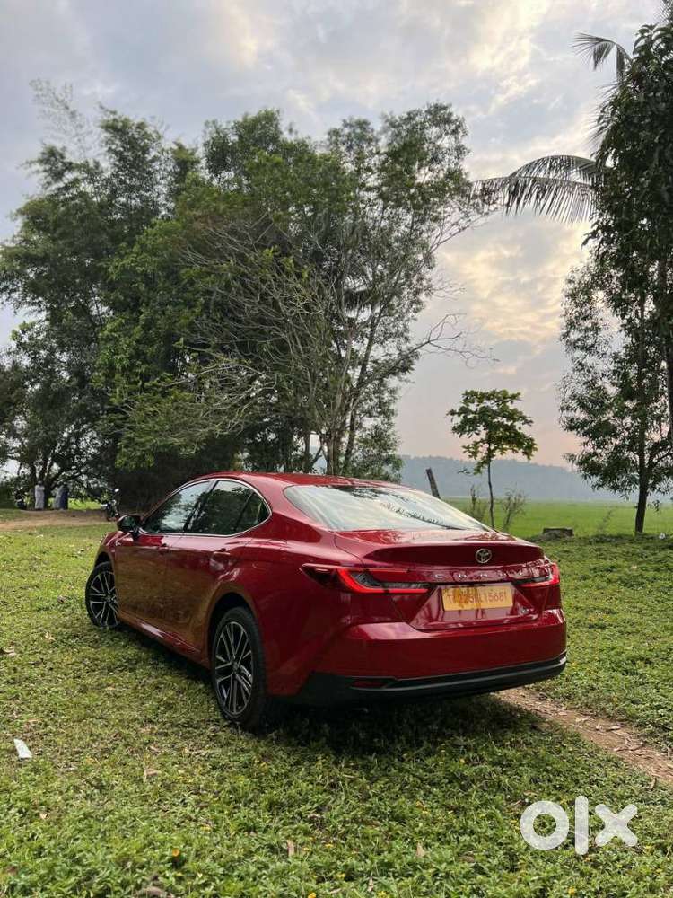 Toyota Camry Hybrid, 2025, Petrol