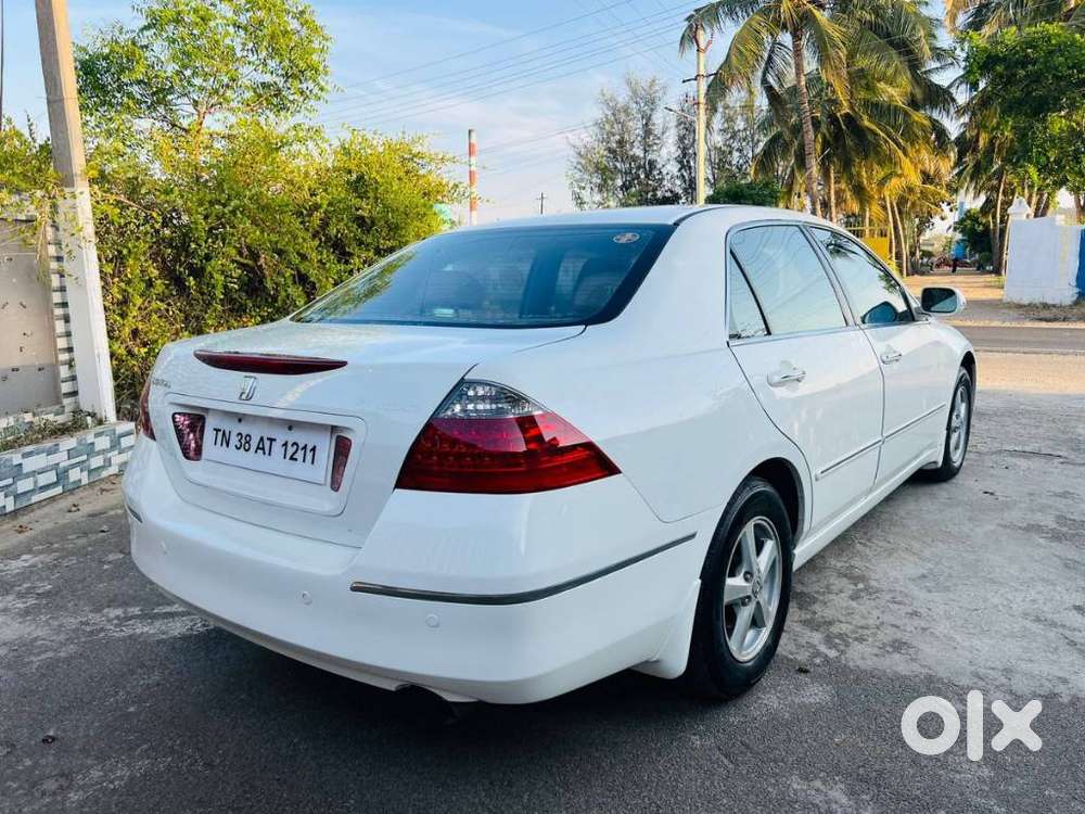 Honda Accord 2.4 Manual, 2008, Petrol