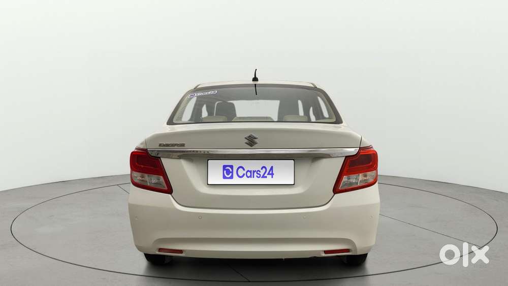 Maruti Suzuki Swift Dzire Amt Vxi, 2022, Petrol