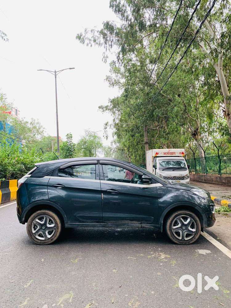 Tata Nexon 1.5 Revotorq Xm (s), 2018, Diesel