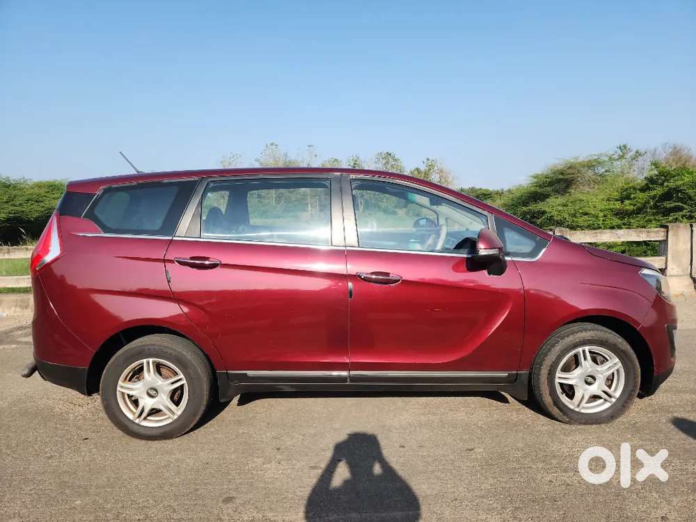 Mahindra Marazzo M6 2018 Diesel Well Maintained