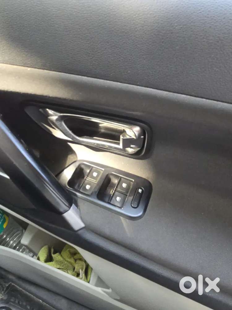 Tata Safari Xt+