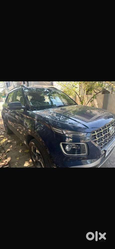 Hyundai Venue 2019 Petrol Well Maintained