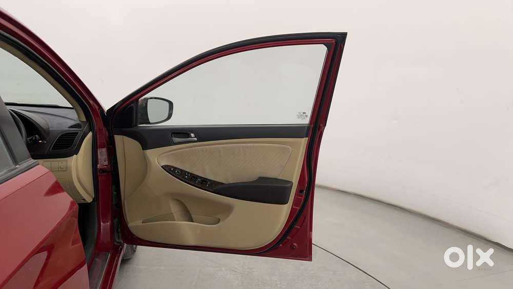 Hyundai Verna 1.6 Vtvt Sx, 2017, Petrol