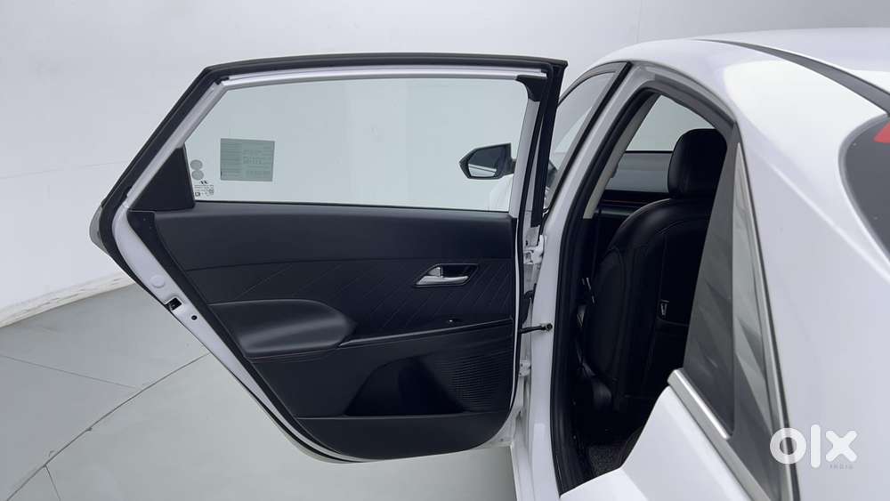 Hyundai Verna 1.5 Sx Turbo Petrol Mt, 2023, Petrol