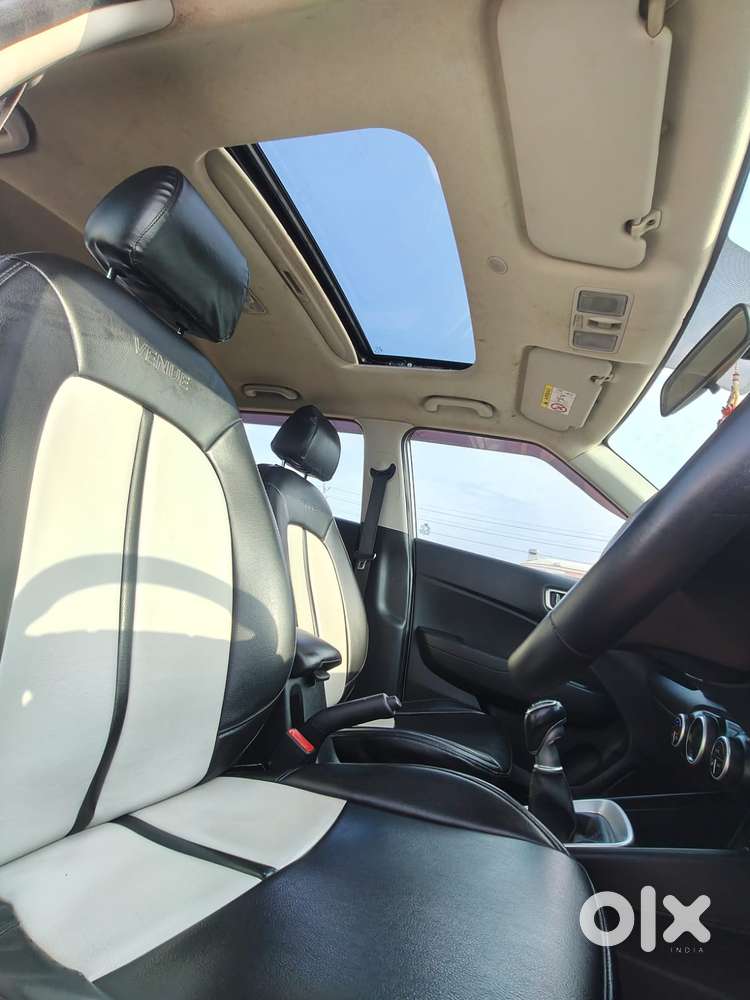 Hyundai Venue Sx Mt, 2020, Petrol