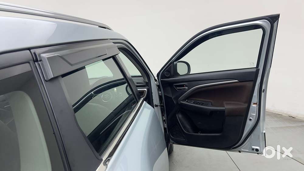 Maruti Suzuki Vitara Brezza 1.5 Zxi At, 2023, Petrol