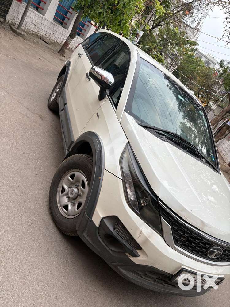 Tata Hexa 2.2 Xe 4x2 7 Str, 2018, Diesel