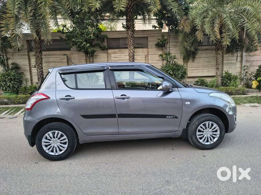 Maruti Suzuki Swift Lxi Optional-o, 2015, Petrol