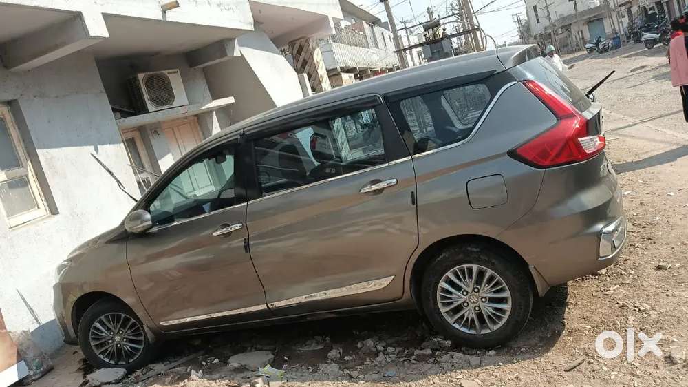Ertiga Zxi