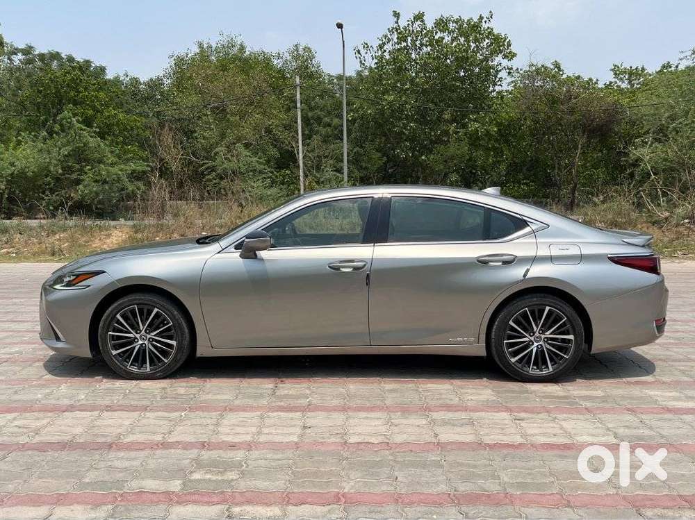 Lexus Es 300h Luxury, 2022, Petrol