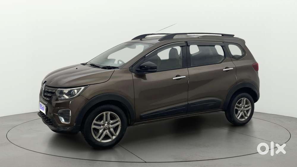 Renault Triber Rxz, 2023, Petrol