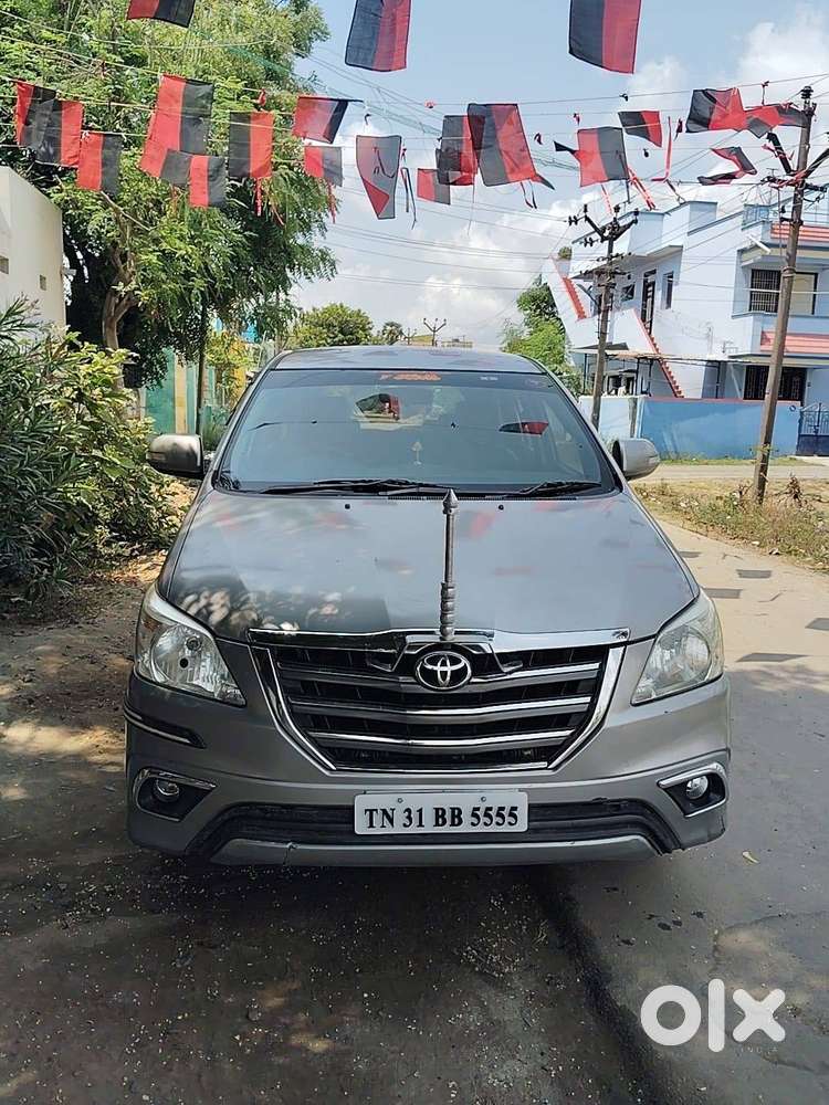 *toyota Innova 2015 – Well Maintained  Vip Registration Number