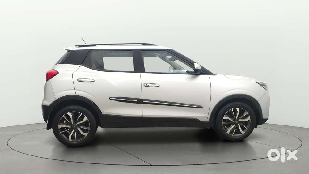 Mahindra Xuv300 W8 Option, 2020, Petrol