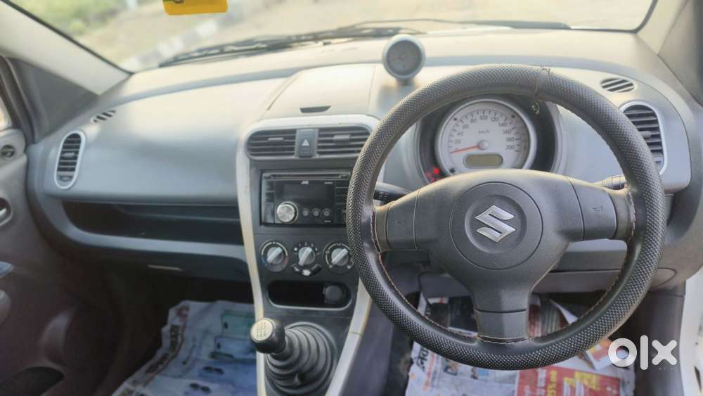 Maruti Suzuki Ritz Vxi, 2011, Petrol