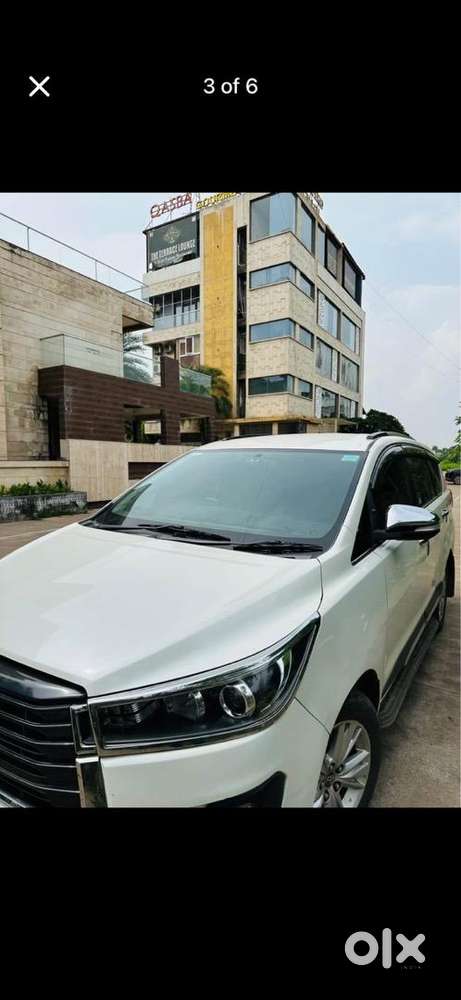 Toyota Innova Crysta 2016 Diesel Well Maintained