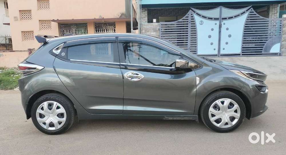 Tata Altroz 1.2 Xm Plus, 2024, Petrol