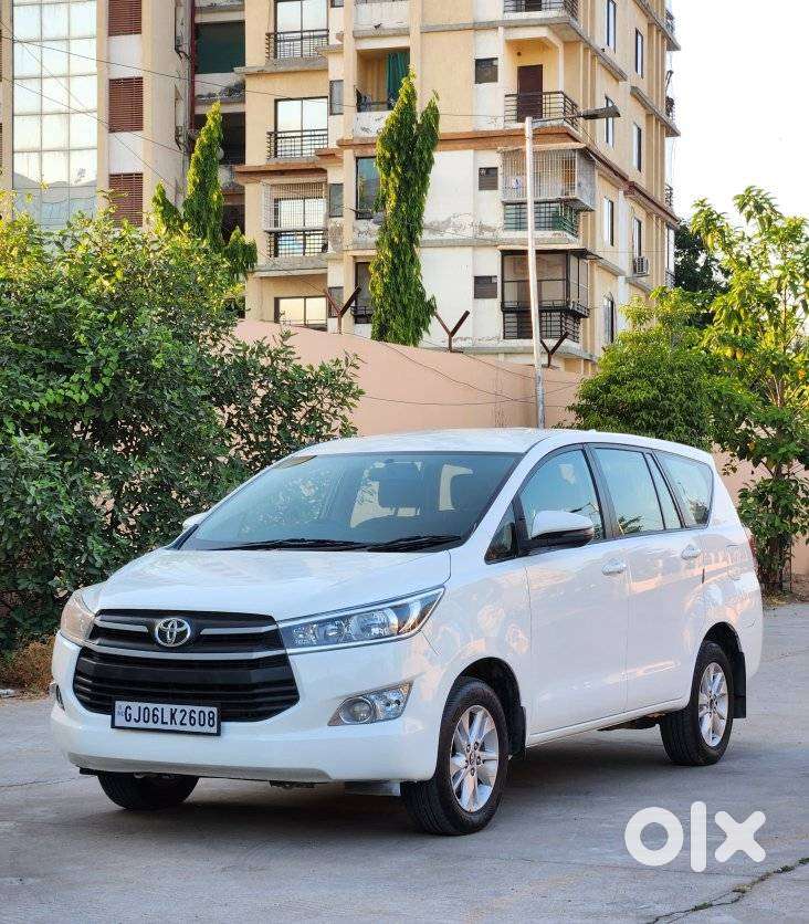 Toyota Innova 2.5 Gx 8 Str Bs-iii, 2018, Diesel