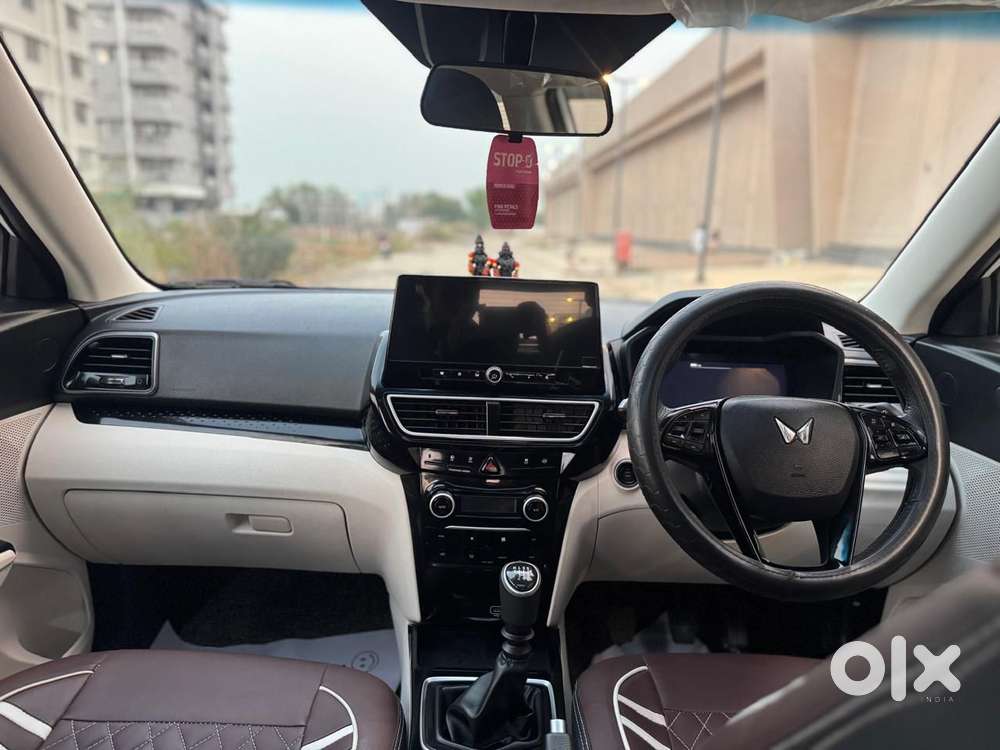 Mahindra Xuv 3xo Ax5 Ds Mt, 2025, Diesel