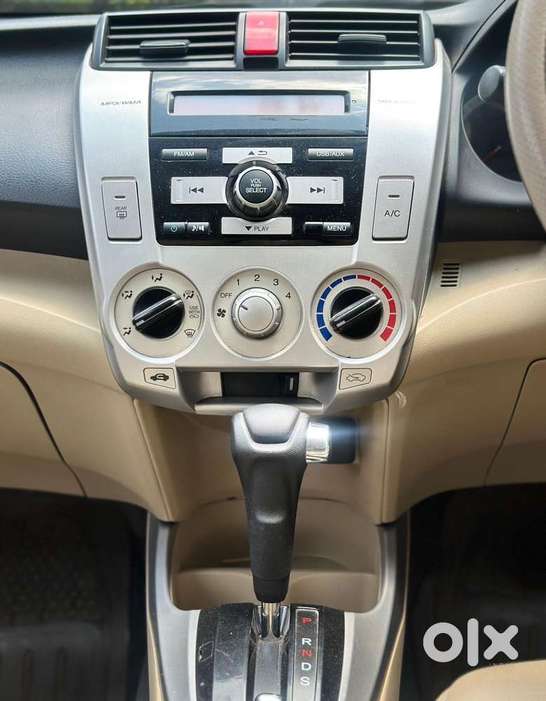 Honda City 1.5 V At, 2011, Petrol