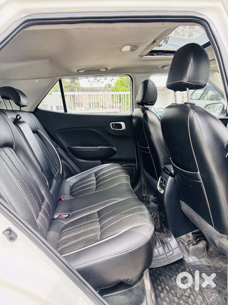 Hyundai Venue Sx Dual Tone Turbo, 2020, Diesel