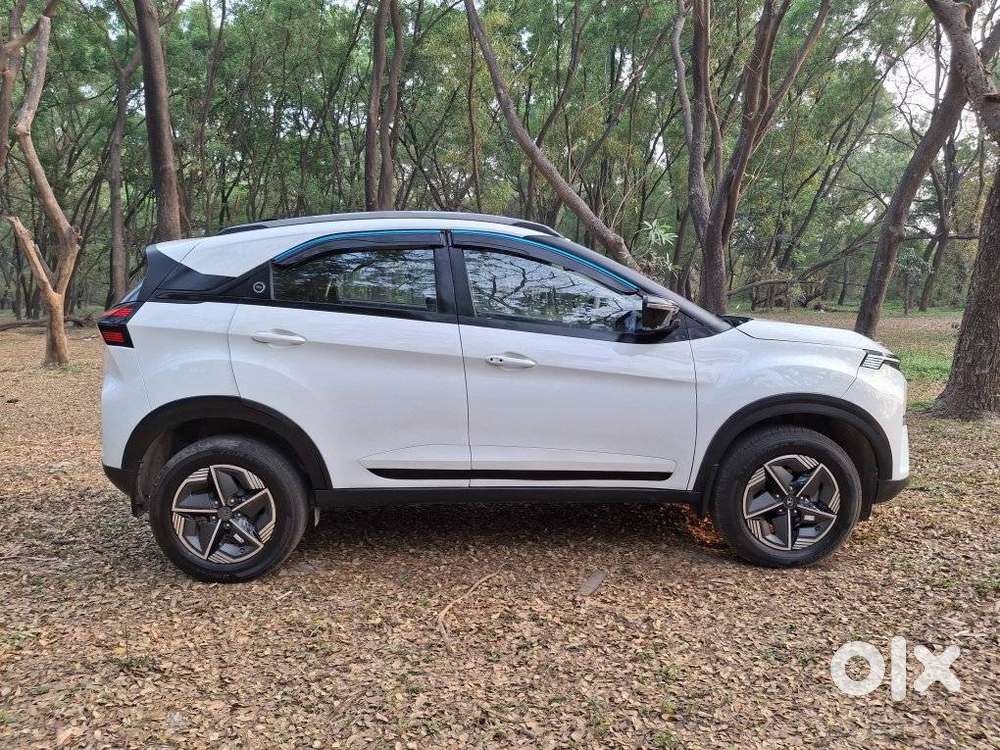 Tata Nexon, 2024, Petrol