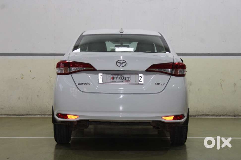 Toyota Yaris J Cvt, 2018, Petrol