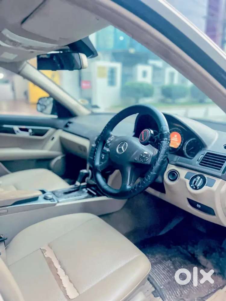 Mercedes-benz C-class 2010 Petrol Well Maintained