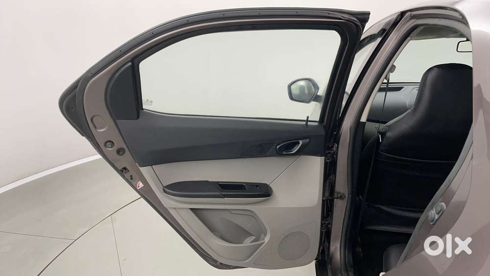 Tata Tiago 1.2 Revotron Xt, 2019, Petrol