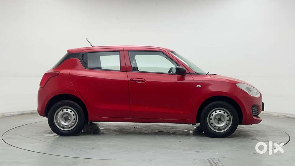 Maruti Suzuki Swift 1.3 Lxi, 2022, Petrol
