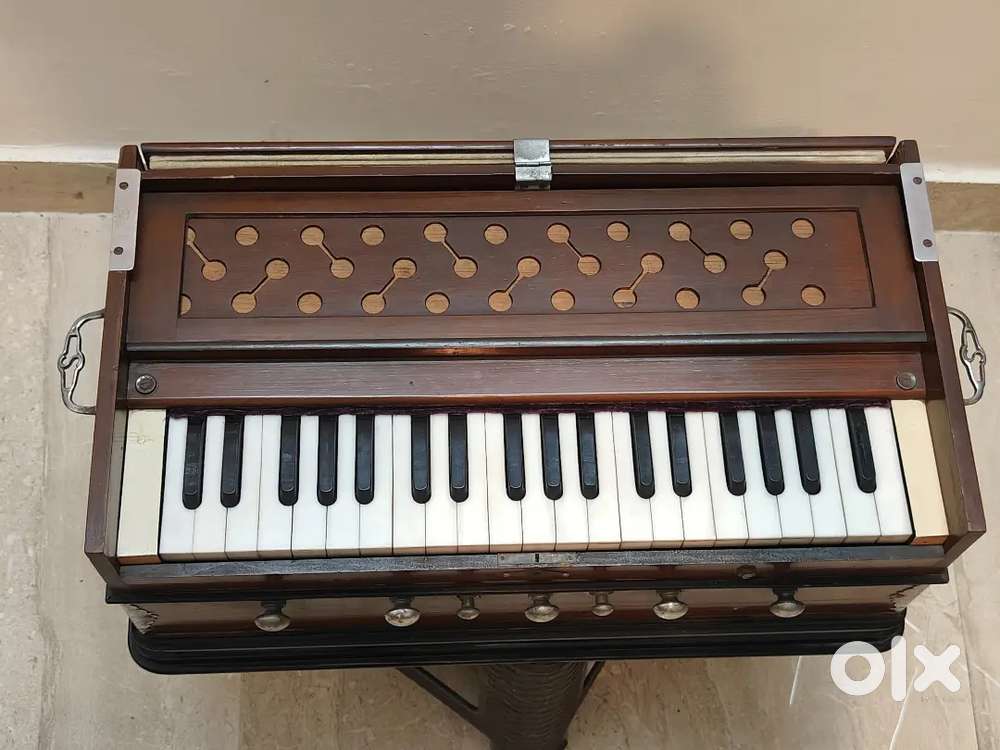 39-Key 7-Stopper Wooden Harmonium (Double Reed) &ndash; Excellent Working Co