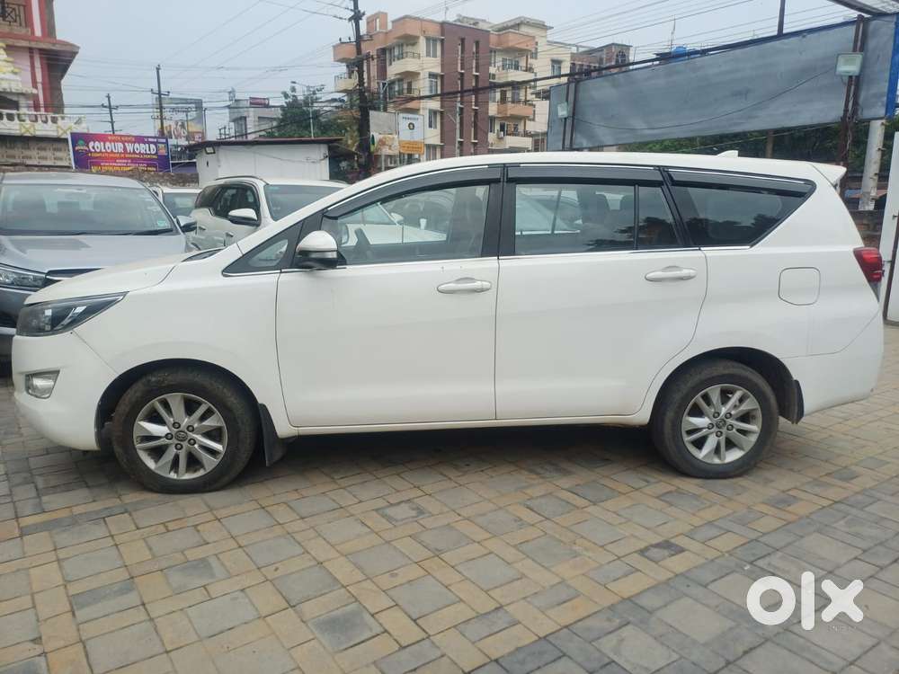 Toyota Innova Crysta 2.4 Gx Mt 8s, 2017, Diesel